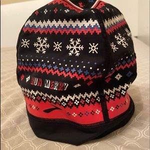 Brooks Run Merry running hat. NWOT. One size.